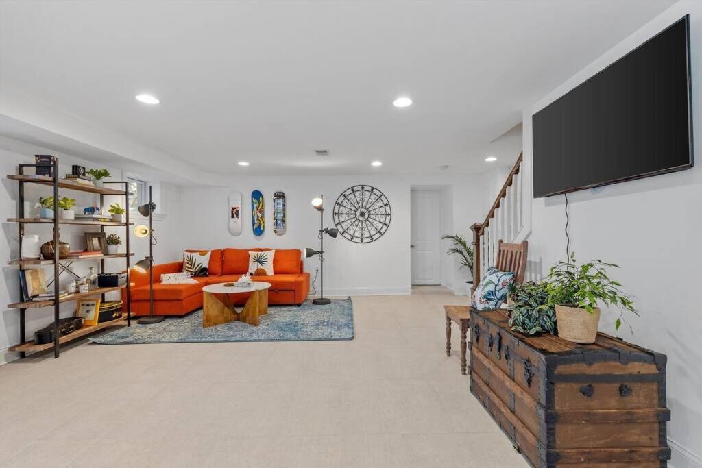 Stone's Throw From Capitol Hill Free Parking Appartamento